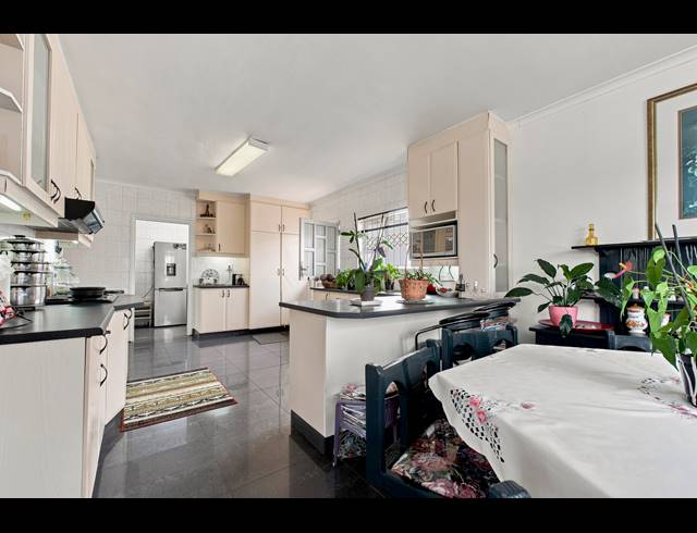 3 BEDROOM HOUSE FOR SALE IN TINLEY MANOR